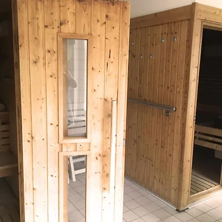 Strandhochhaus J12 *